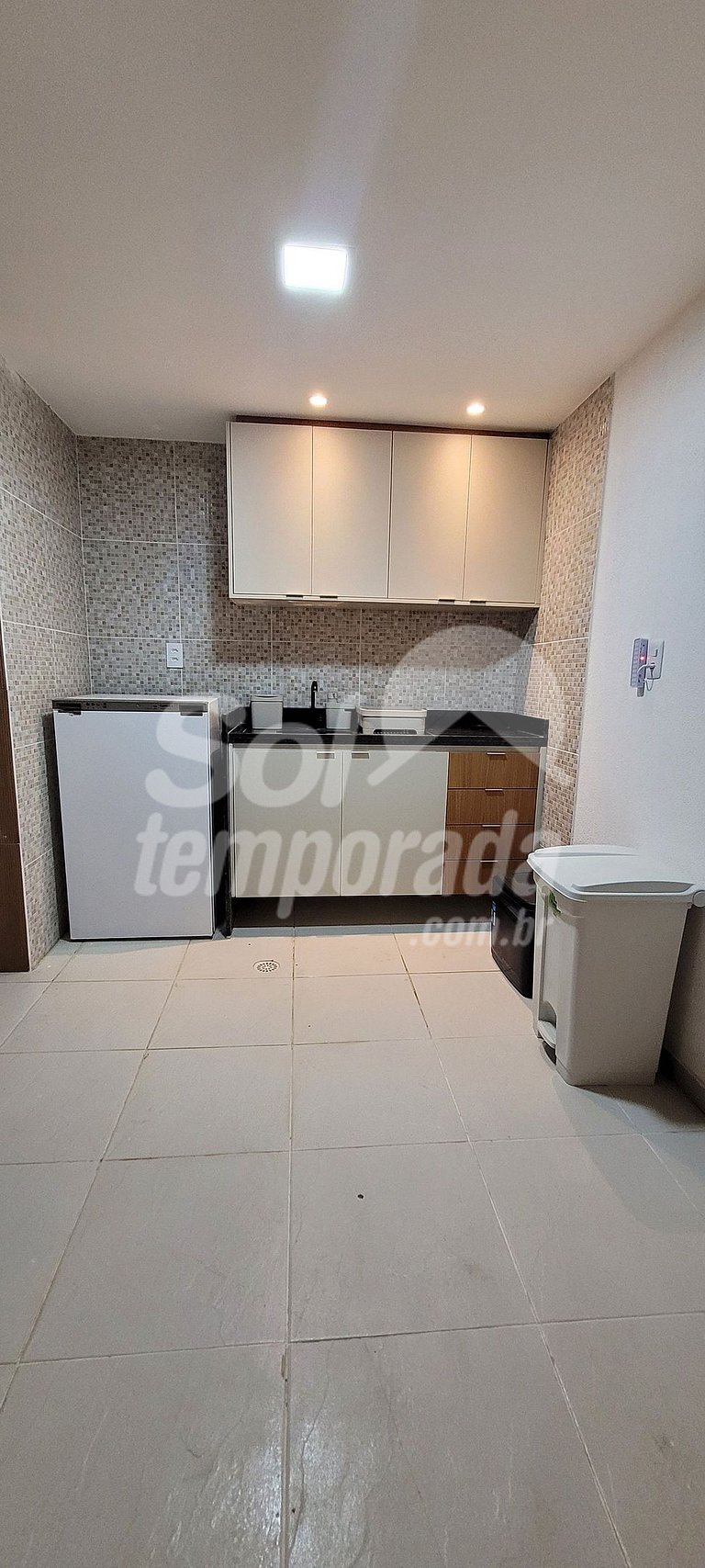 Cobertura na Praia de Maria Farinha com Jacuzzi - FLAT 203 B