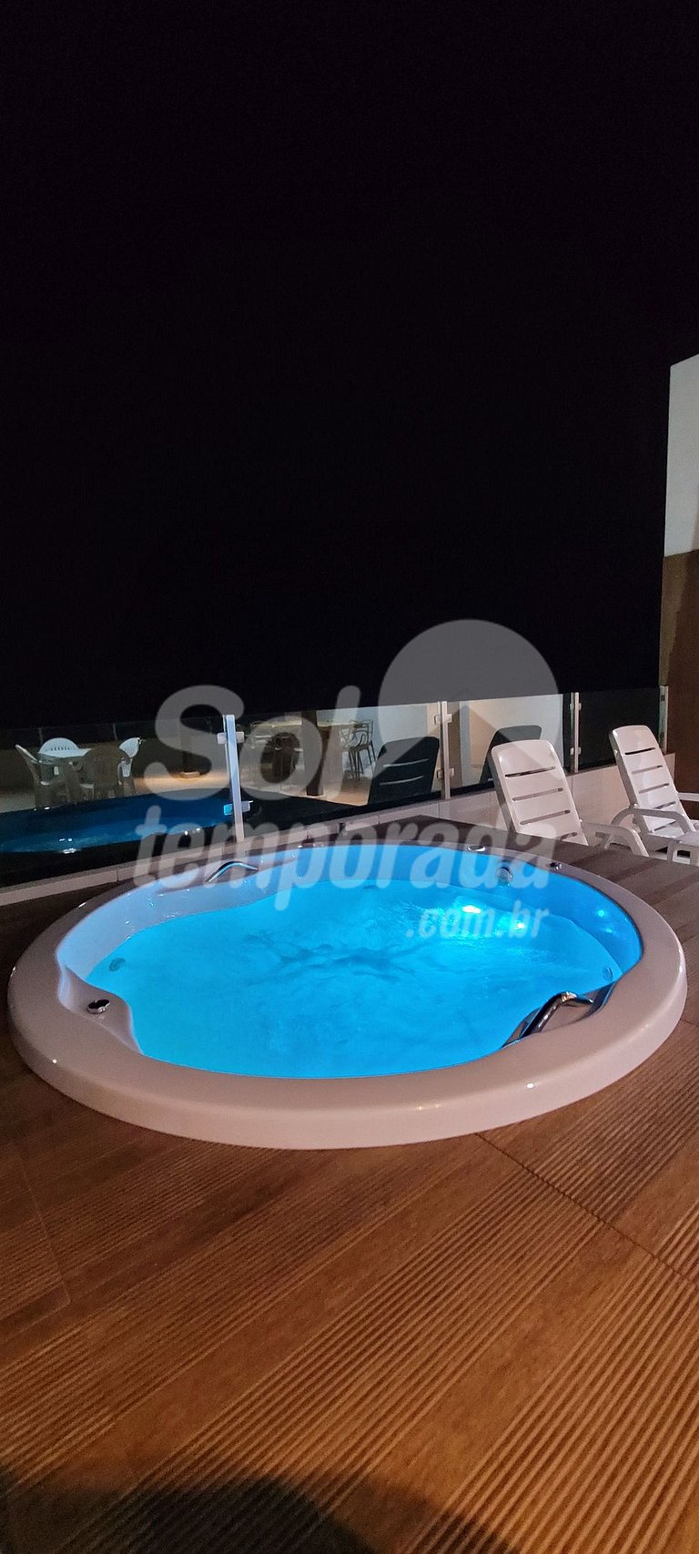 Cobertura na Praia de Maria Farinha com Jacuzzi - FLAT 203 B